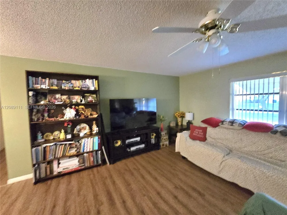 5162 Lakefront Blvd #D Delray Beach, FL 33484