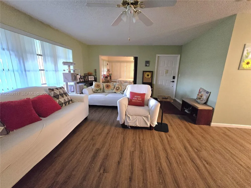 5162 Lakefront Blvd #D Delray Beach, FL 33484
