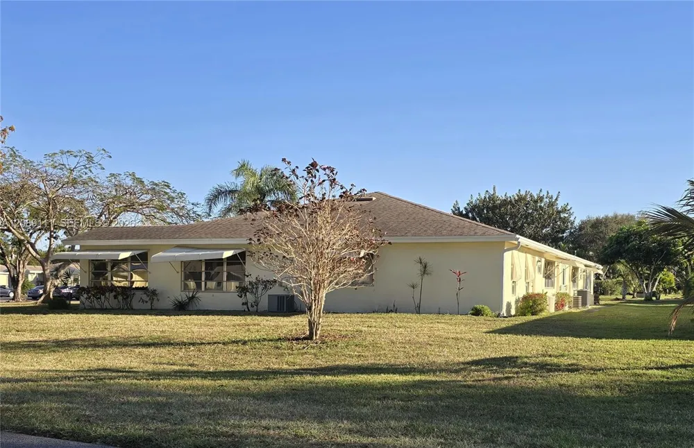 5162 Lakefront Blvd #D Delray Beach, FL 33484