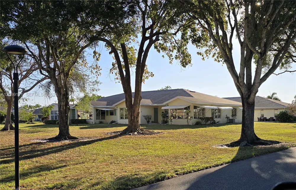 5162 Lakefront Blvd #D Delray Beach, FL 33484