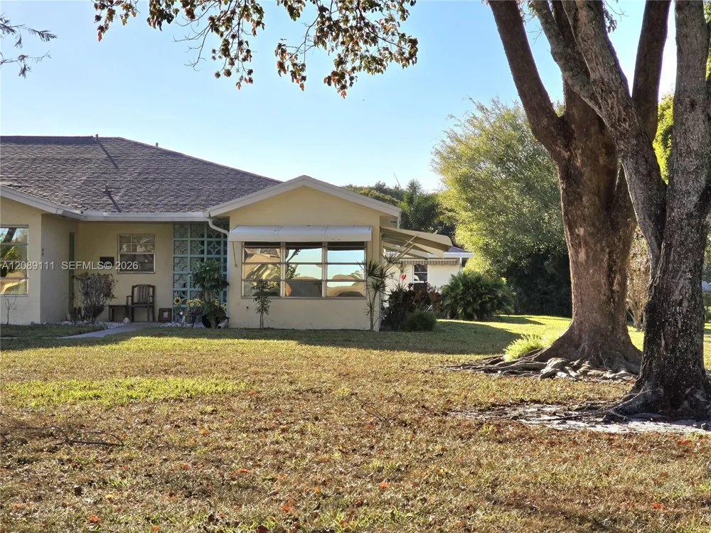 5162 Lakefront Blvd #D Delray Beach, FL 33484