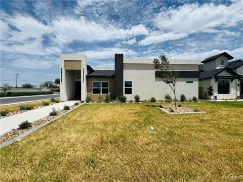 3924 W Zimmerius Avenue