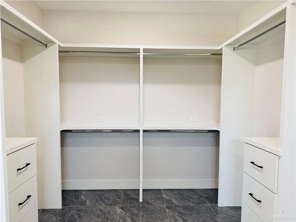 3924 W Zimmerius Avenue McAllen, TX 78504