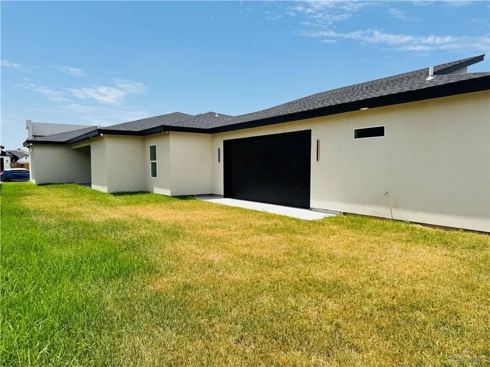 3924 W Zimmerius Avenue McAllen, TX 78504