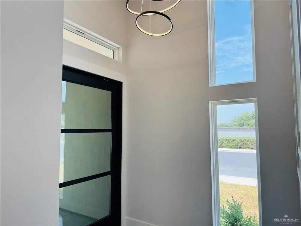 3924 W Zimmerius Avenue McAllen, TX 78504