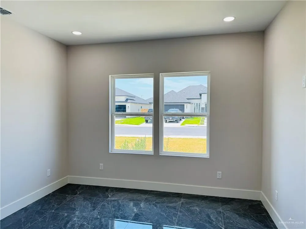 3924 W Zimmerius Avenue McAllen, TX 78504