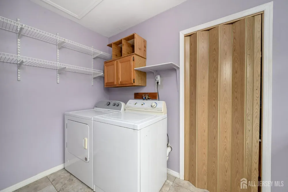 8 Lumsden Court Toms River, NJ 08757