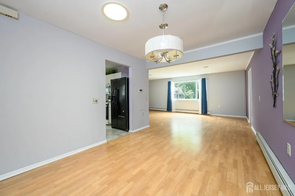 8 Lumsden Court Toms River, NJ 08757