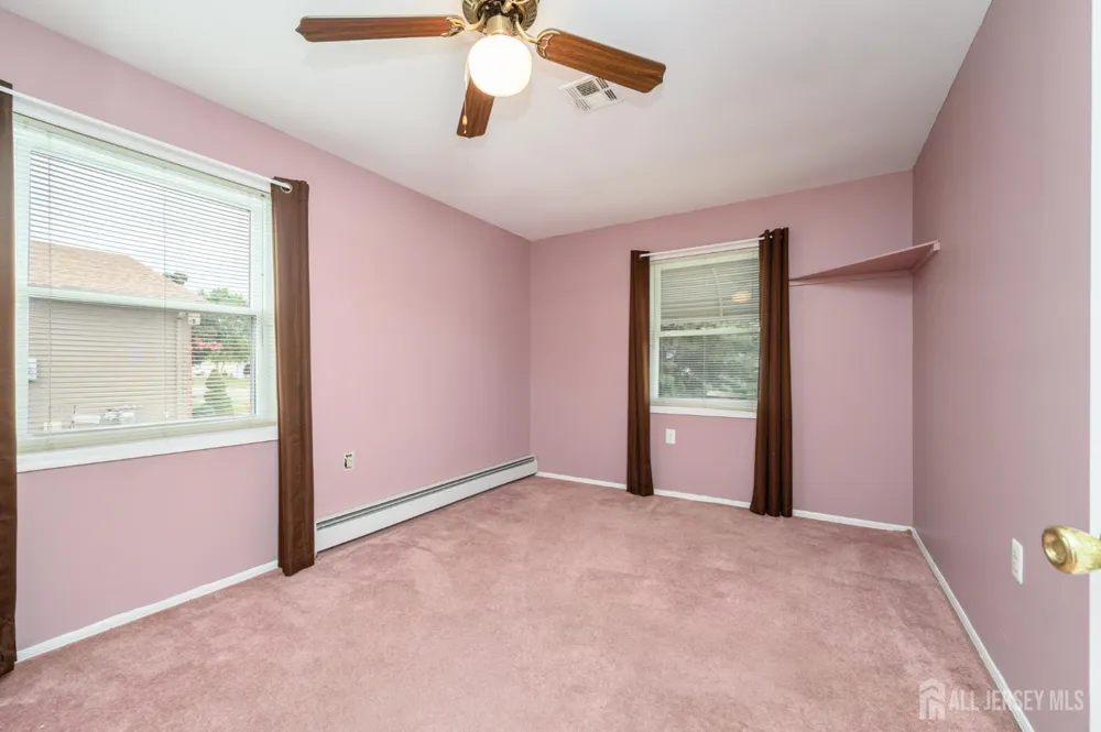8 Lumsden Court Toms River, NJ 08757
