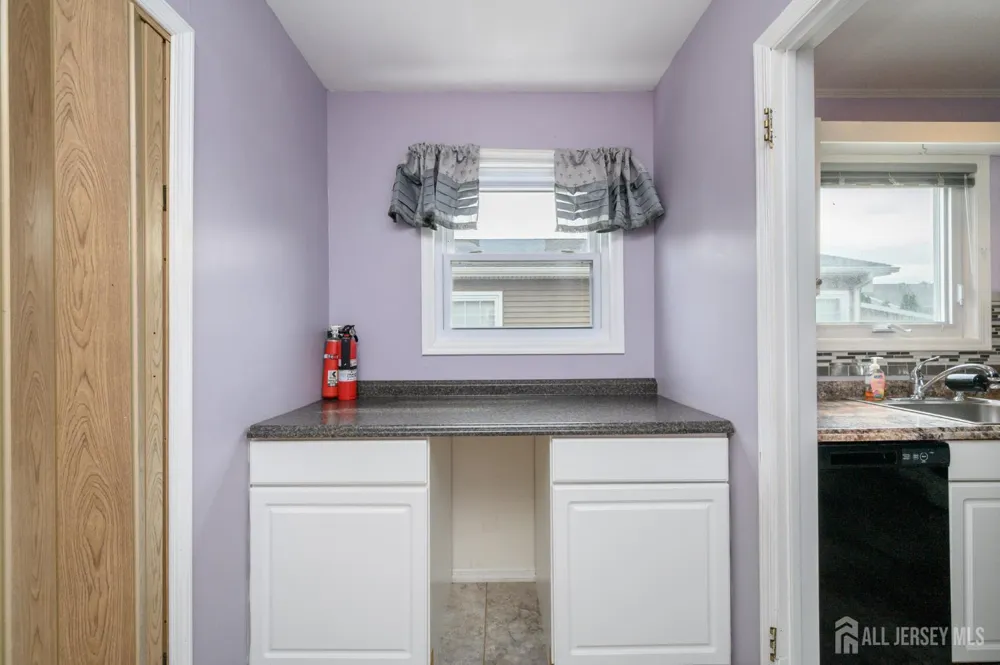 8 Lumsden Court Toms River, NJ 08757