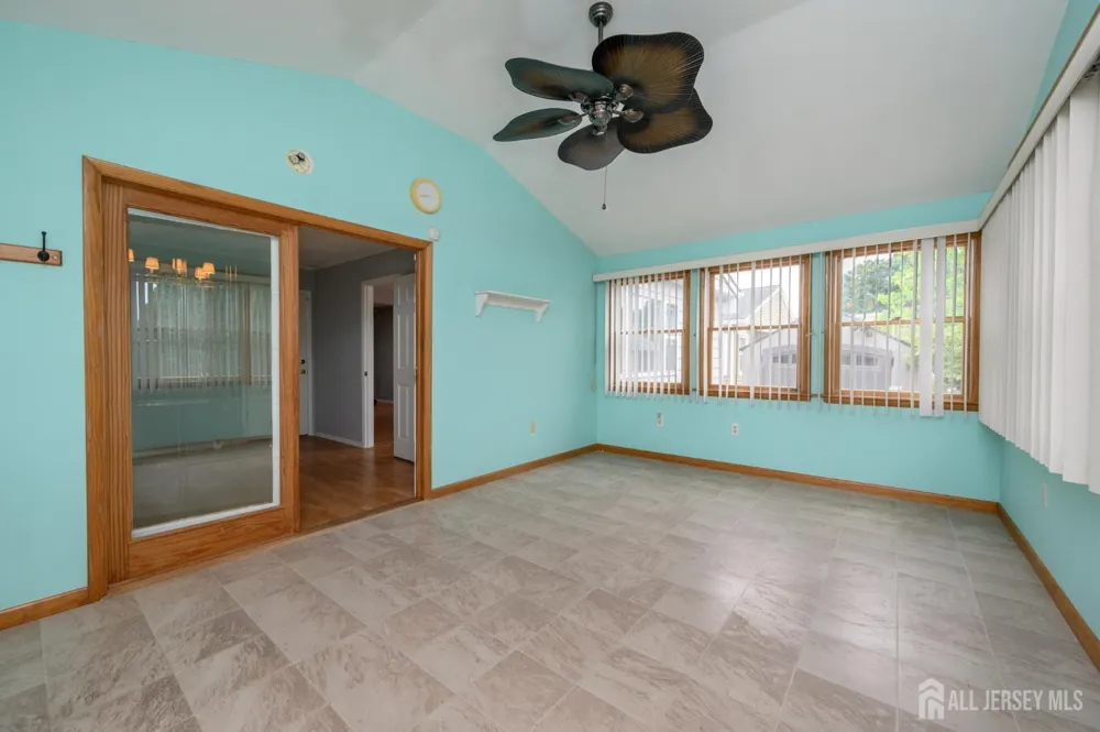 8 Lumsden Court Toms River, NJ 08757
