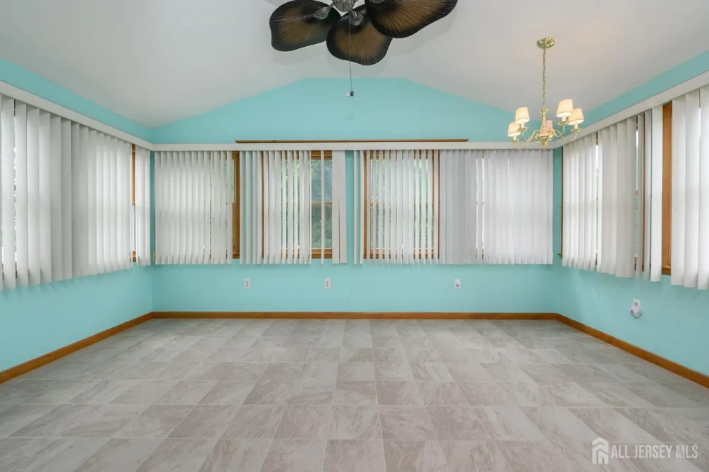 8 Lumsden Court Toms River, NJ 08757