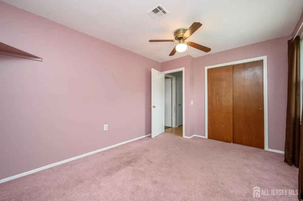 8 Lumsden Court Toms River, NJ 08757