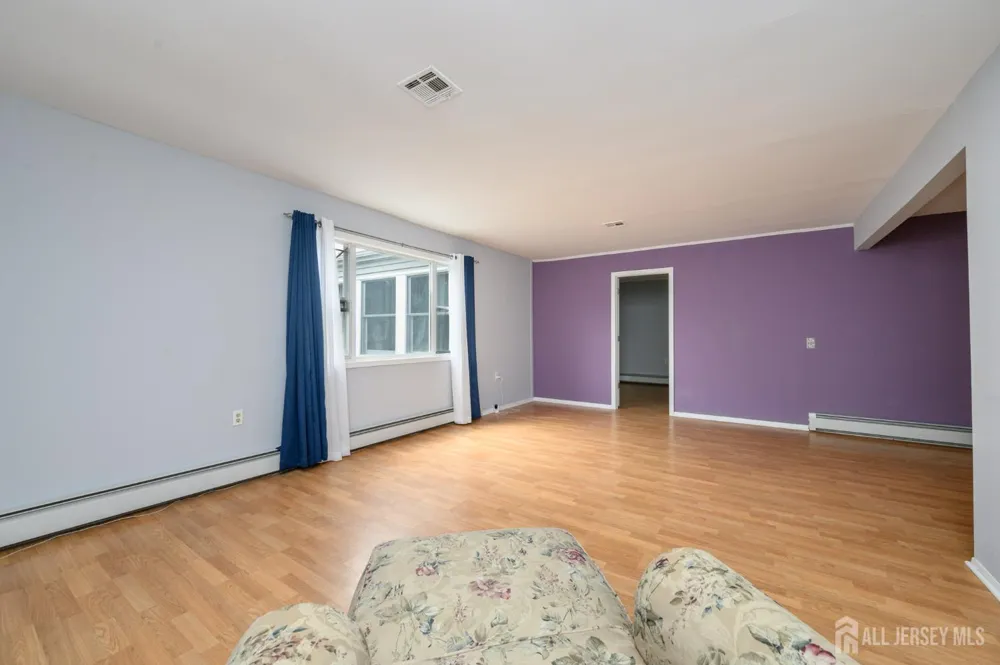 8 Lumsden Court Toms River, NJ 08757