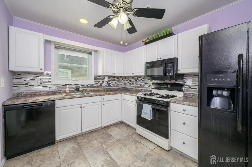 8 Lumsden Court Toms River, NJ 08757