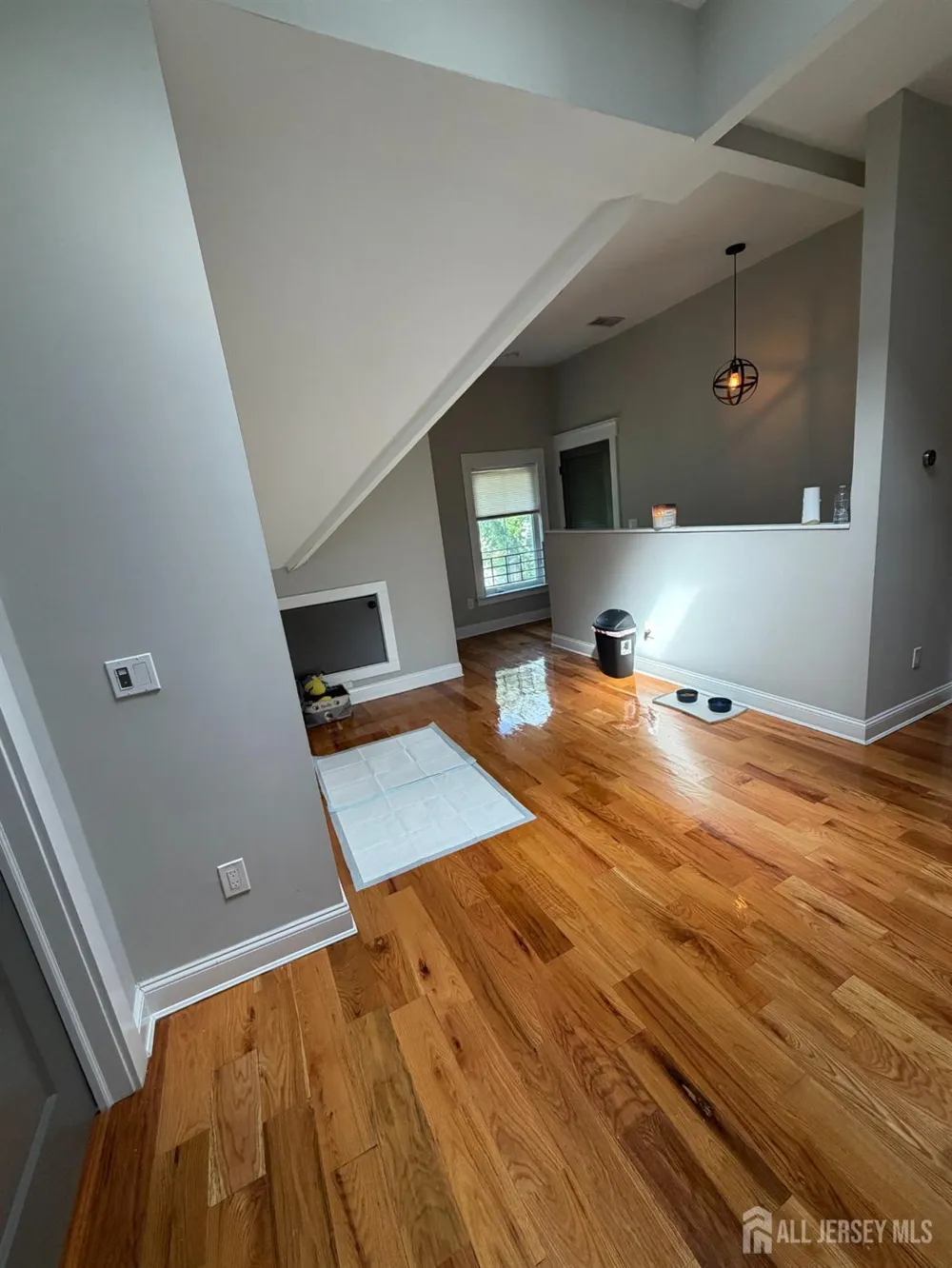 415 E 3RD AVENUE #2R Roselle, NJ 07203