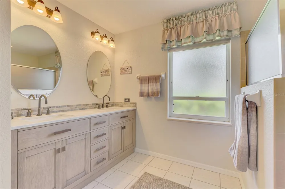 8261 LAKESIDE DRIVE Englewood, FL 34224
