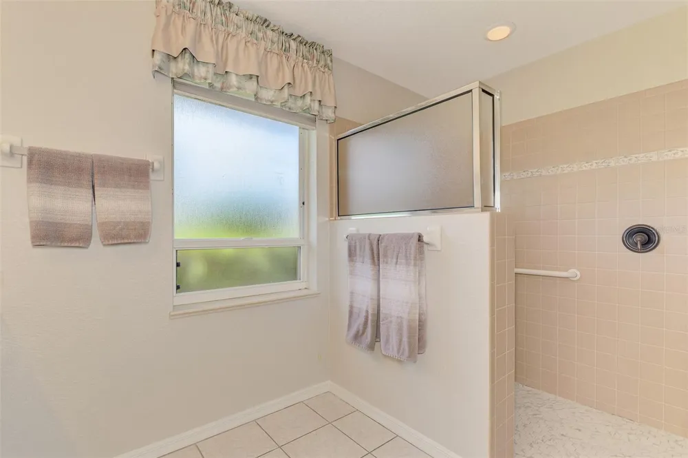 8261 LAKESIDE DRIVE Englewood, FL 34224
