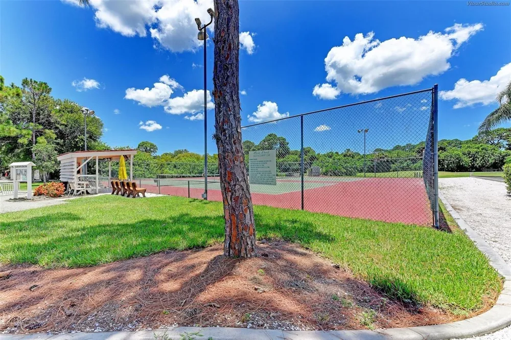 8261 LAKESIDE DRIVE Englewood, FL 34224