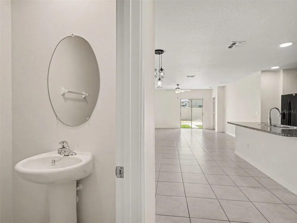 15470 BROAD BRUSH DRIVE Sun City Center, FL 33573