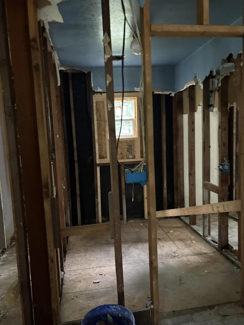911 Waukonda Avenue Benton Charter Township, MI 49022