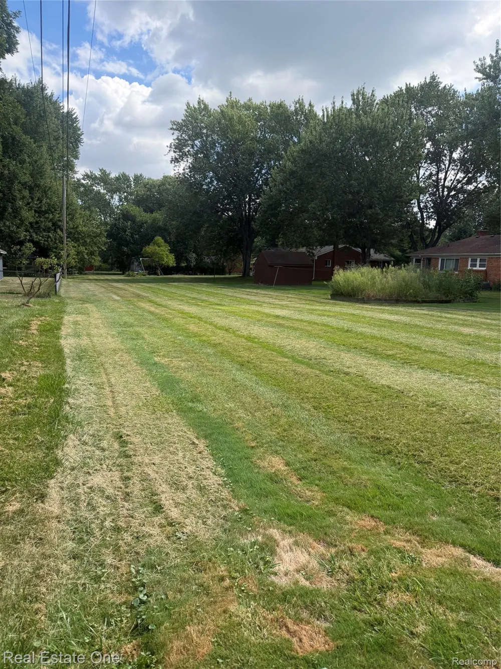 6346 Donaldson Drive Troy City, MI 48085