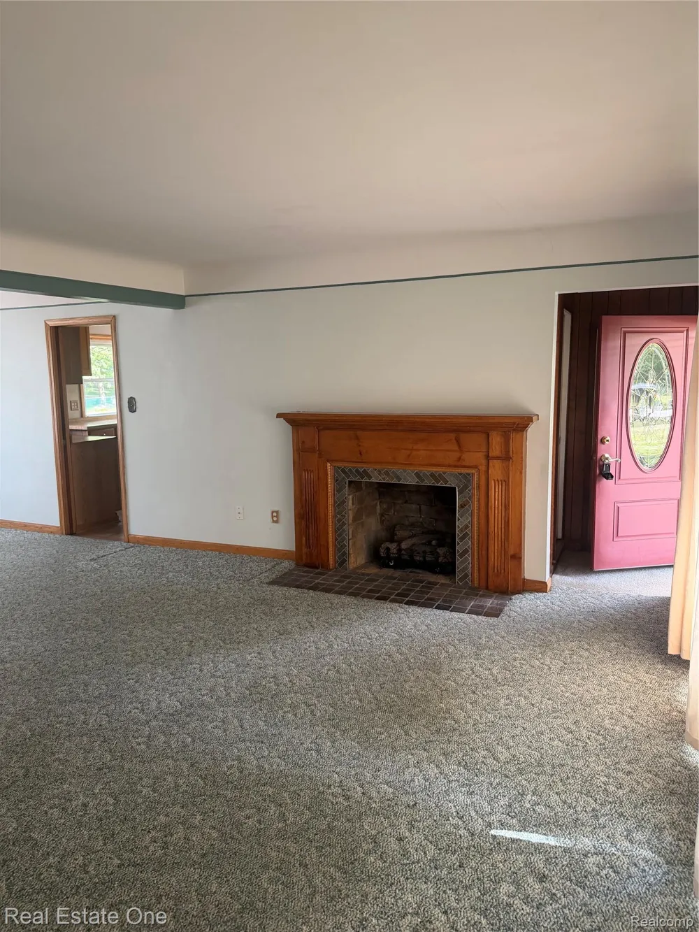6346 Donaldson Drive Troy City, MI 48085