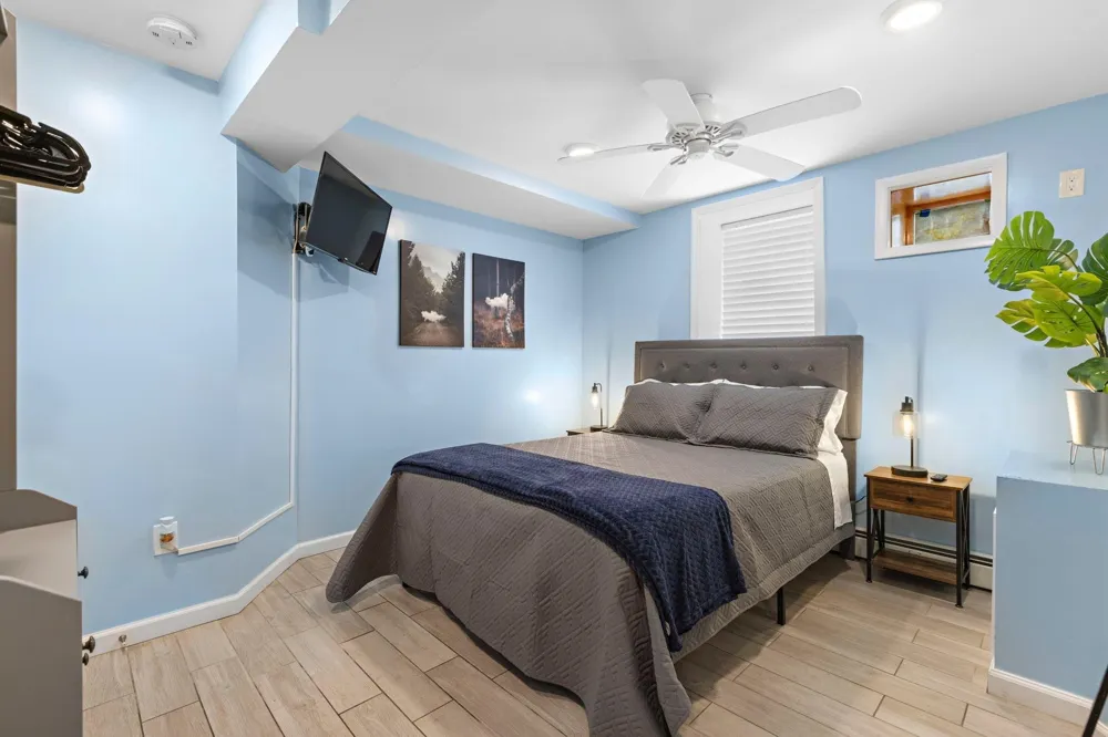 137 WEST 15TH ST Bayonne, NJ 07002