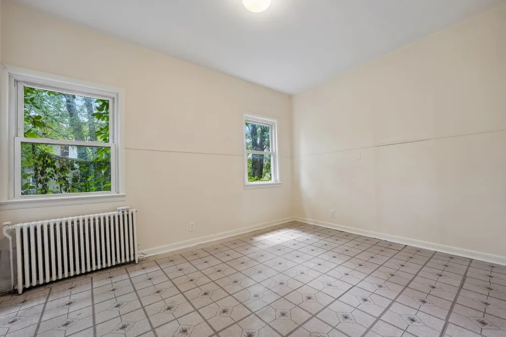 414 MONASTERY PL Rear Union City, NJ 07087