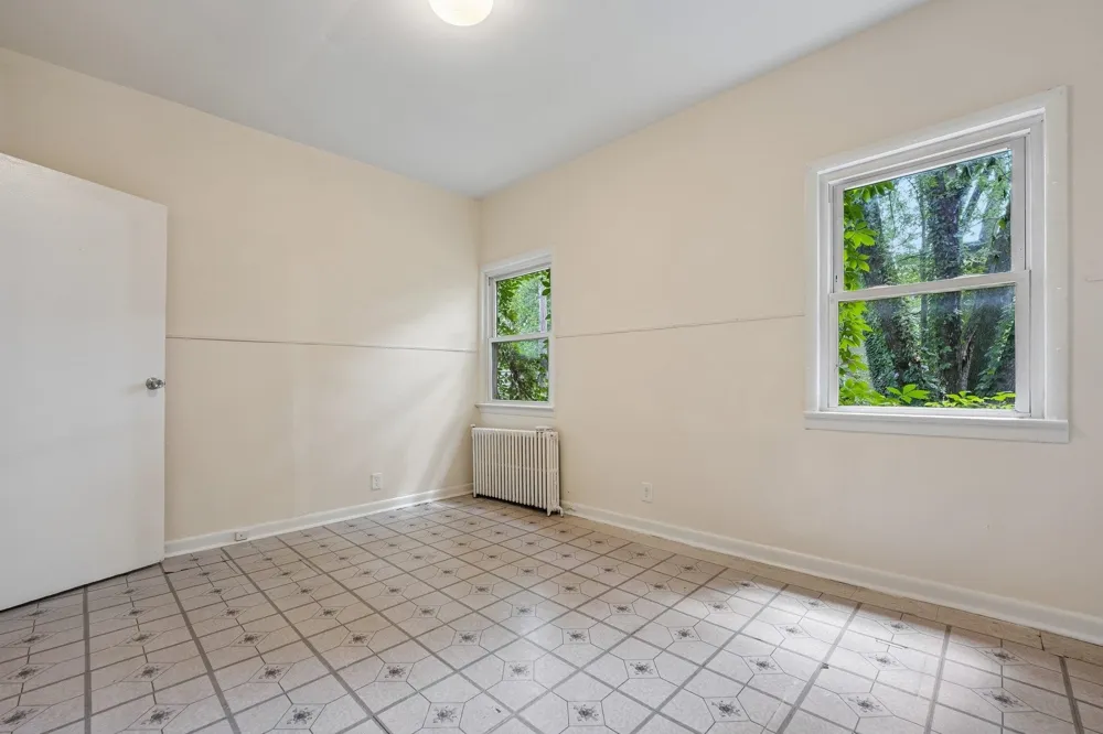 414 MONASTERY PL Rear Union City, NJ 07087