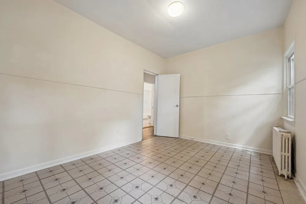 414 MONASTERY PL Rear Union City, NJ 07087