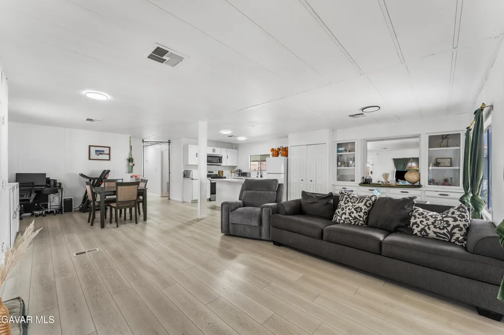 43850 E 20th Street #Spc 157 Lancaster, CA 93535