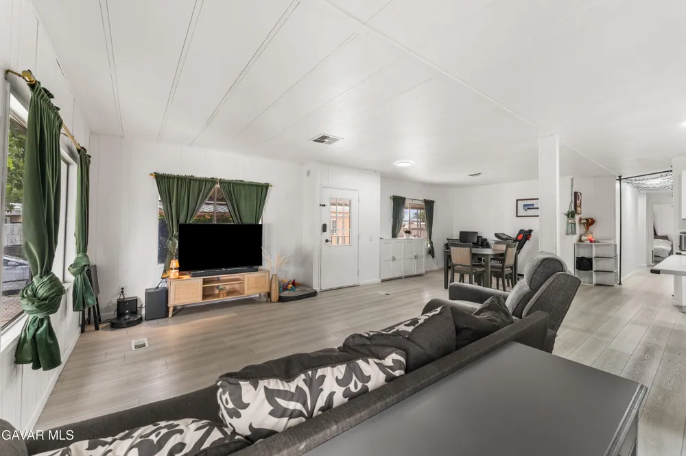 43850 E 20th Street #Spc 157 Lancaster, CA 93535
