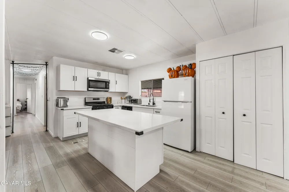 43850 E 20th Street #Spc 157 Lancaster, CA 93535