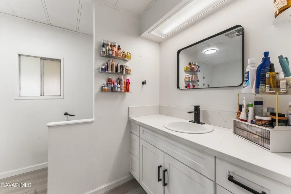 43850 E 20th Street #Spc 157 Lancaster, CA 93535