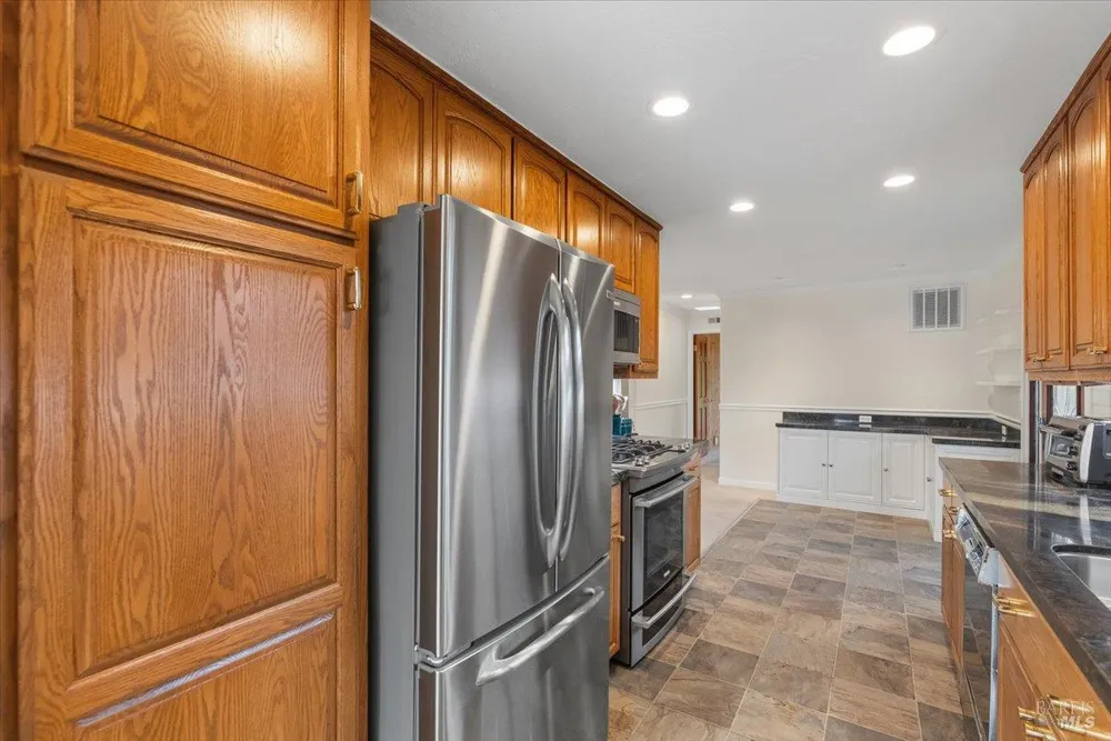 300 Stony Point Road ##105 Petaluma, CA 94952