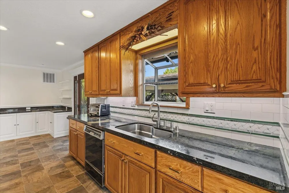 300 Stony Point Road ##105 Petaluma, CA 94952