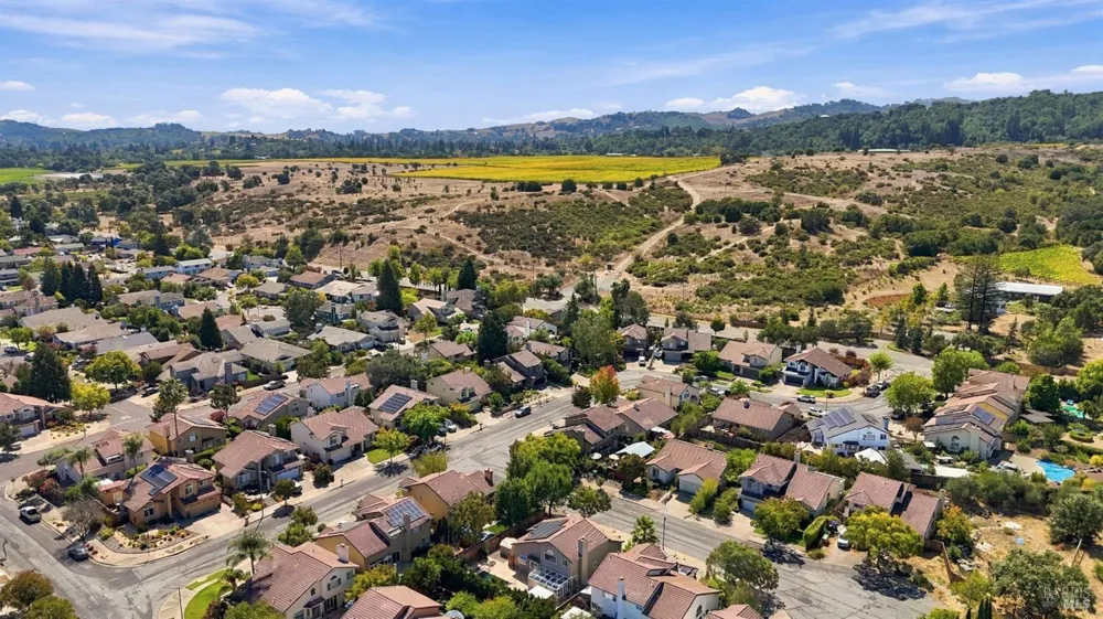 4122 Fireside Court Napa, CA 94558