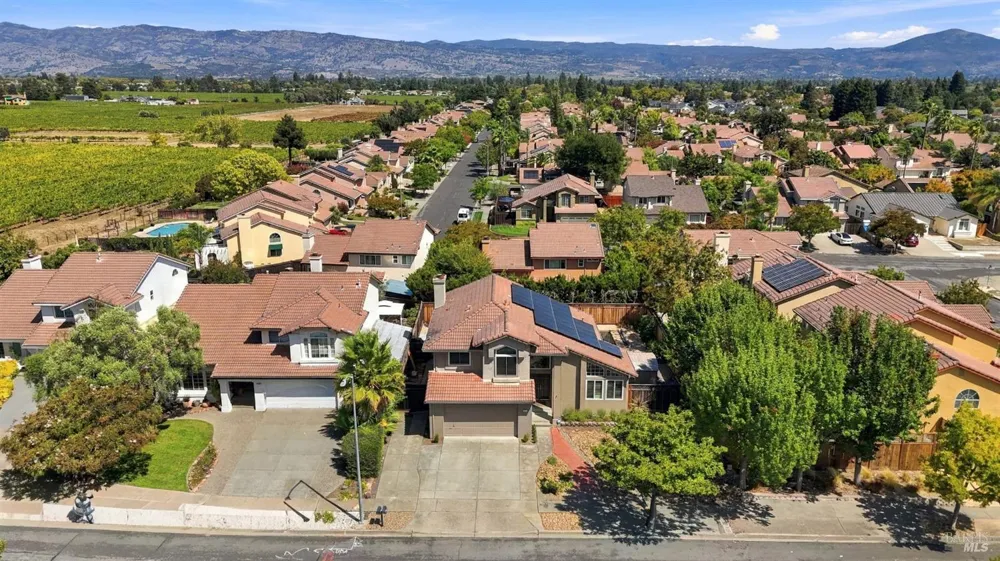 4122 Fireside Court Napa, CA 94558