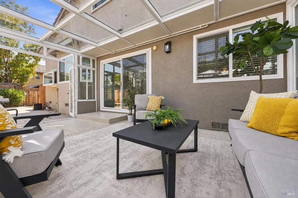 4122 Fireside Court Napa, CA 94558