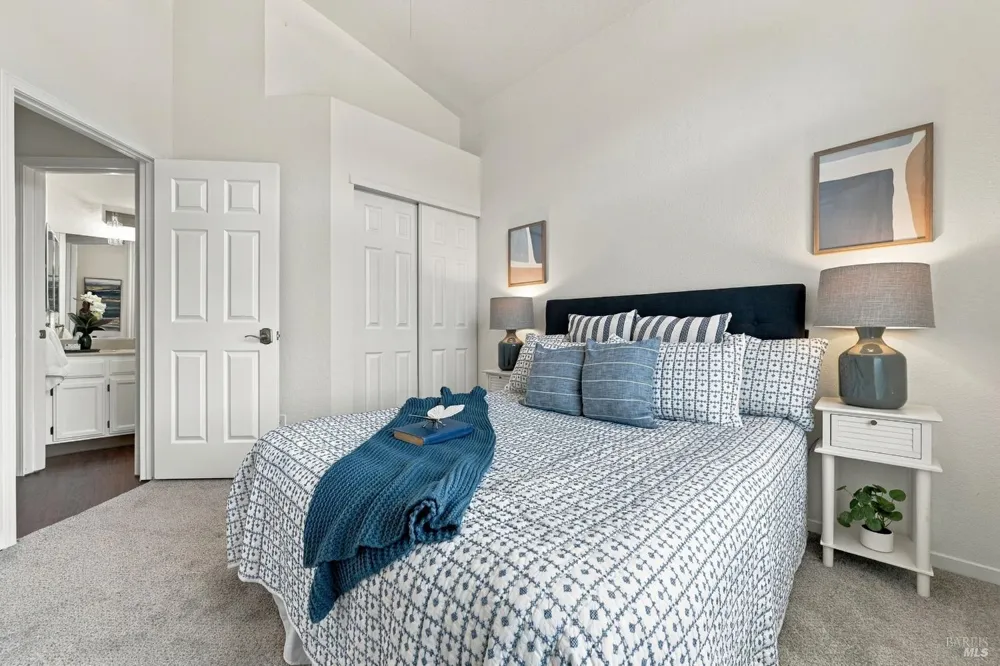 4122 Fireside Court Napa, CA 94558
