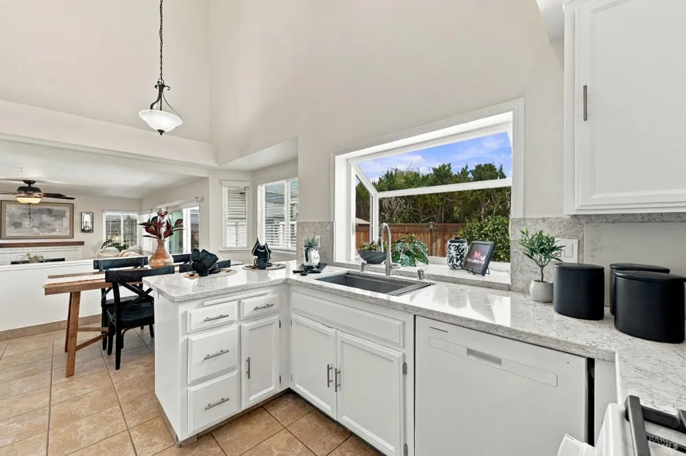 4122 Fireside Court Napa, CA 94558