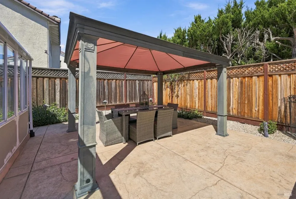 4122 Fireside Court Napa, CA 94558