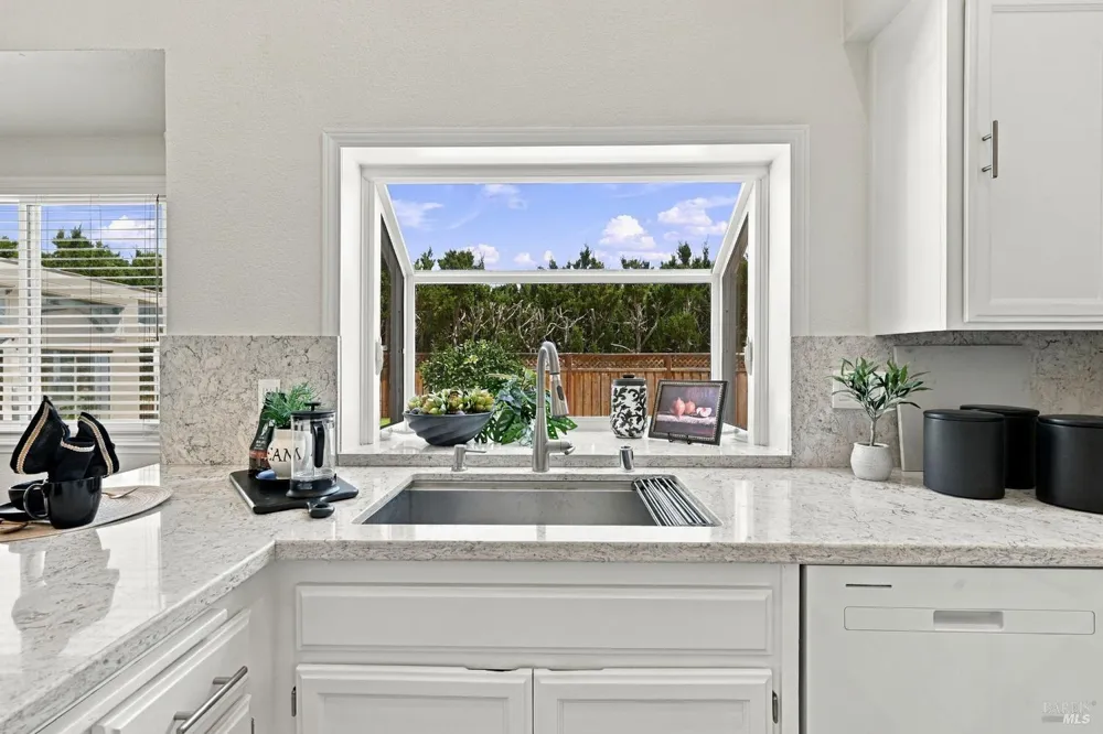 4122 Fireside Court Napa, CA 94558