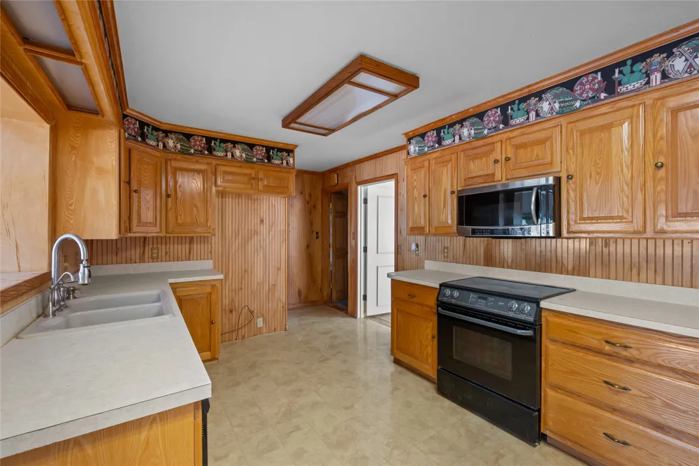 1011 E Connell Street Breckenridge, TX 76424