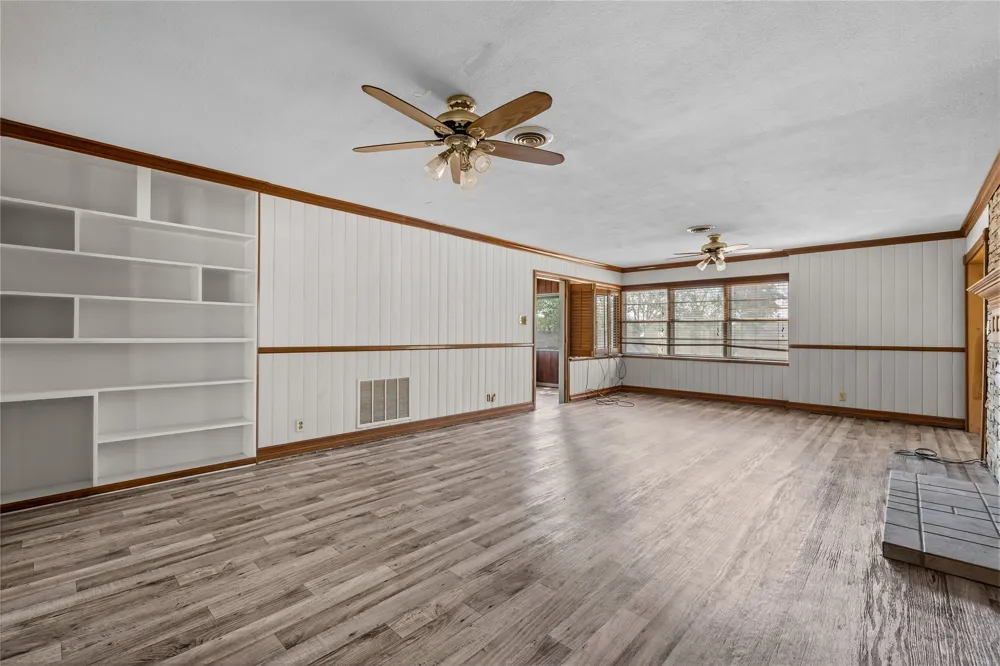 1011 E Connell Street Breckenridge, TX 76424