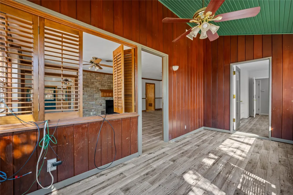 1011 E Connell Street Breckenridge, TX 76424