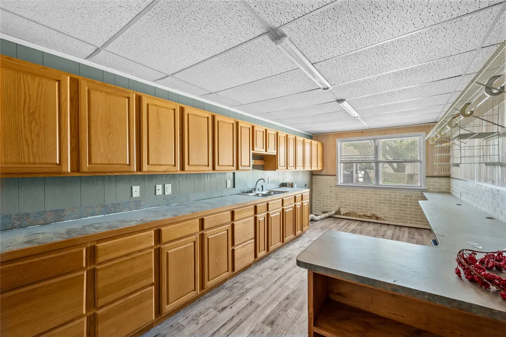 1011 E Connell Street Breckenridge, TX 76424