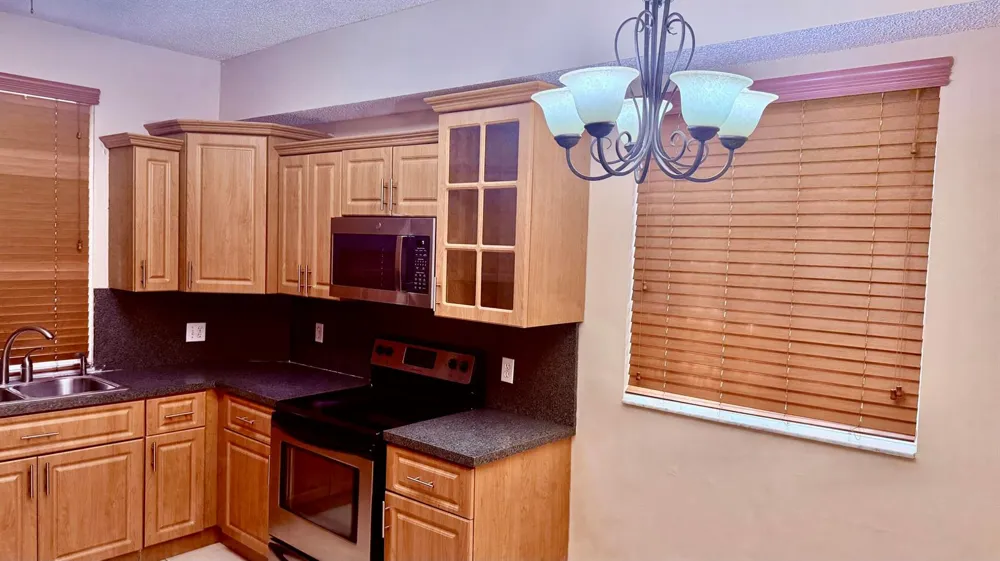 6952 SW 39TH STREET #C106 Davie, FL 33314