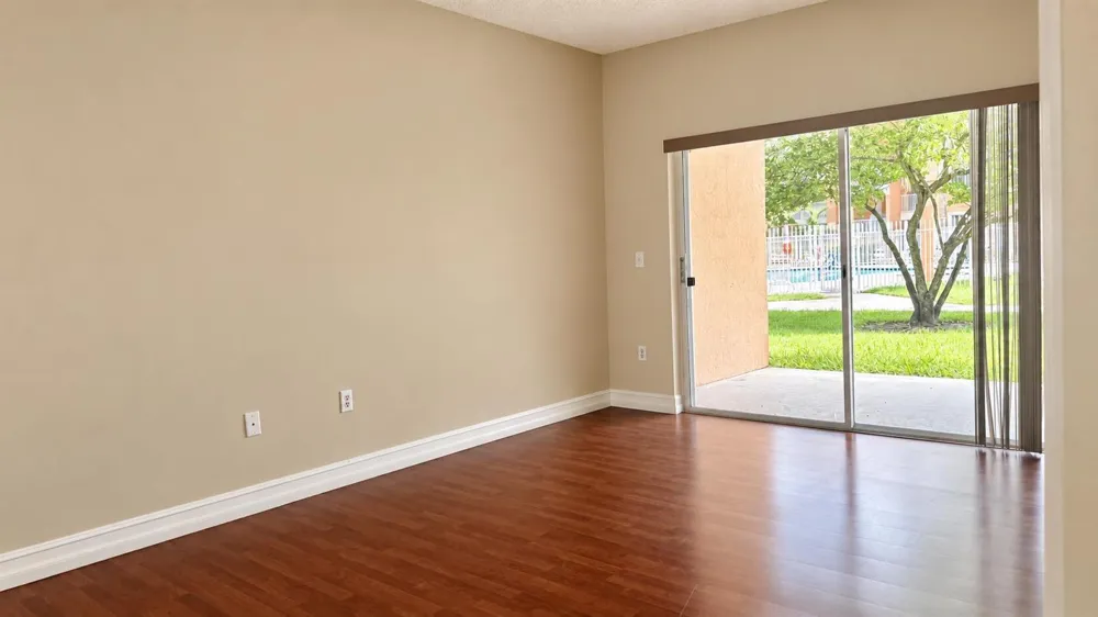 6952 SW 39TH STREET #C106 Davie, FL 33314